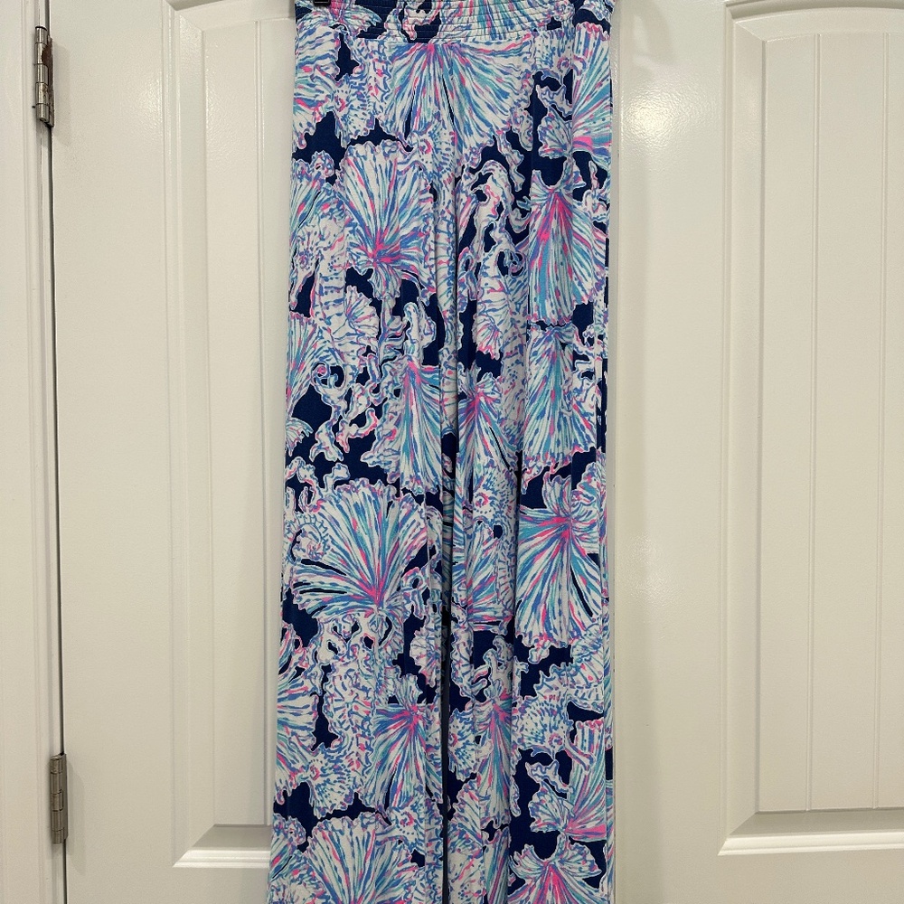 LILLY PULITZER PANTS 
NWOT 
SIZE XXS 
TROPICAL